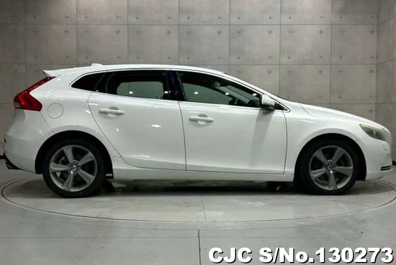 2015 Volvo / V40 Stock No. 130273