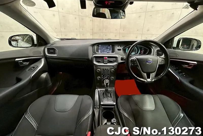 2015 Volvo / V40 Stock No. 130273