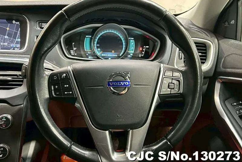 2015 Volvo / V40 Stock No. 130273