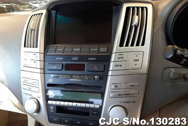 2005 Toyota / Harrier Stock No. 130283