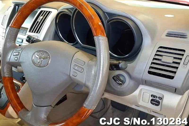 2005 Toyota / Harrier Stock No. 130283