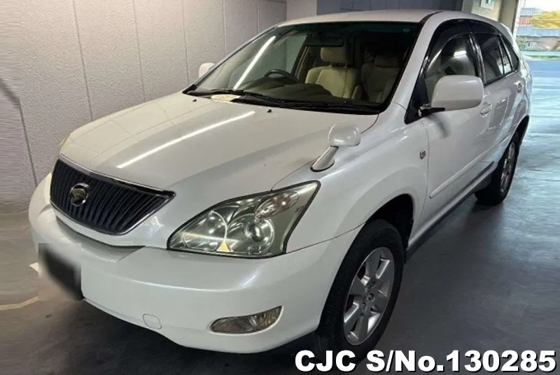 2004 Toyota / Harrier Stock No. 130285