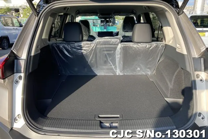 2025 Nissan / X-Trail Stock No. 130301