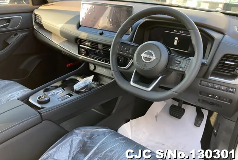 2025 Nissan / X-Trail Stock No. 130301