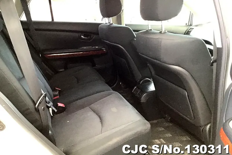 2010 Toyota / Harrier Stock No. 130311