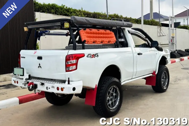 Mitsubishi Triton in White for Sale Image 2