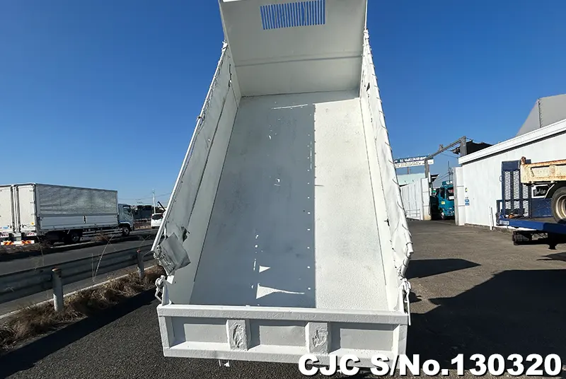 2006 Isuzu / Elf Stock No. 130320