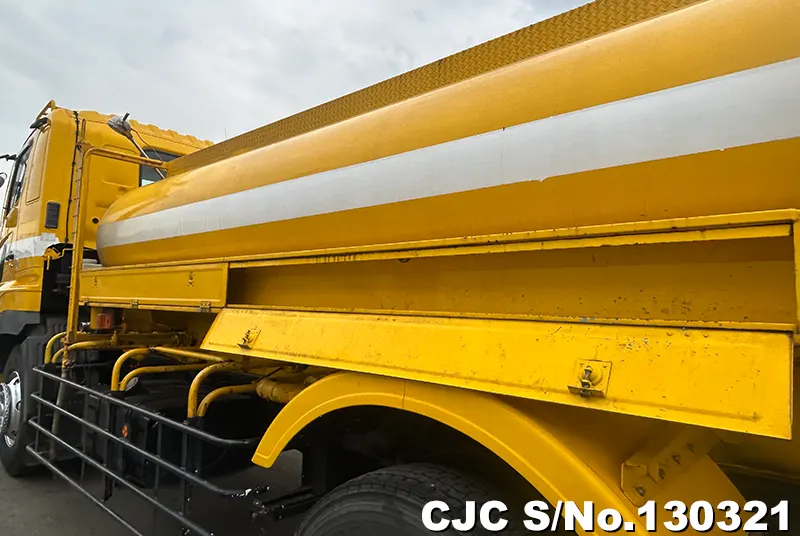 2005 Hino / Profia Stock No. 130321