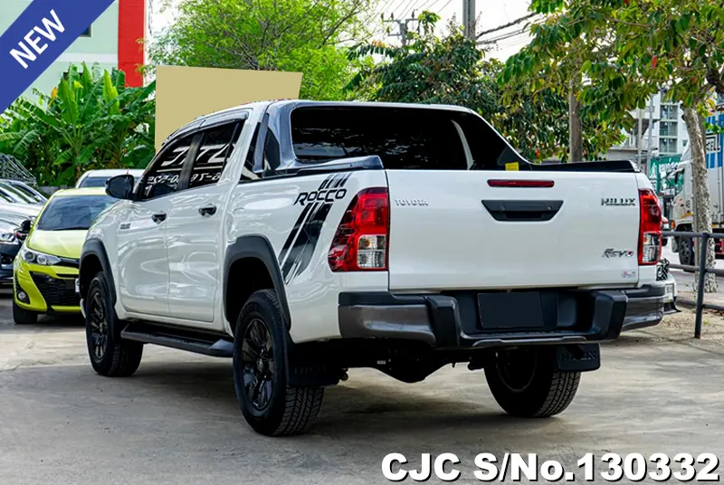 Toyota Hilux in White for Sale Image 2