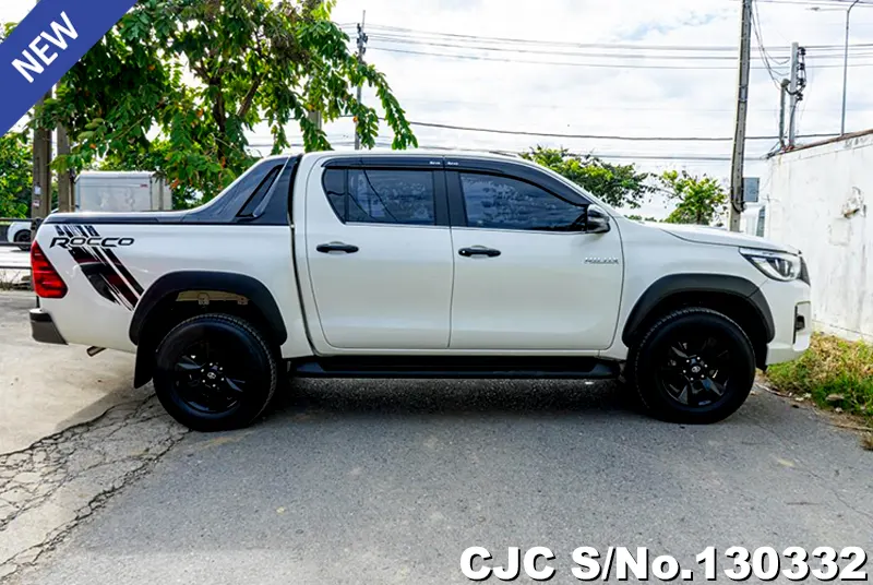 Toyota Hilux in White for Sale Image 6