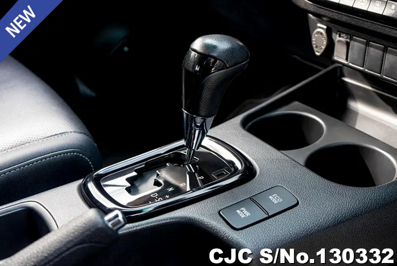 2019 Toyota / Hilux / Revo Rocco Stock No. 130332