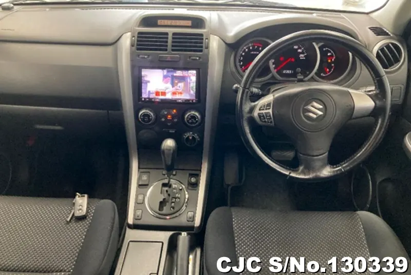 2005 Suzuki / Escudo Stock No. 130339