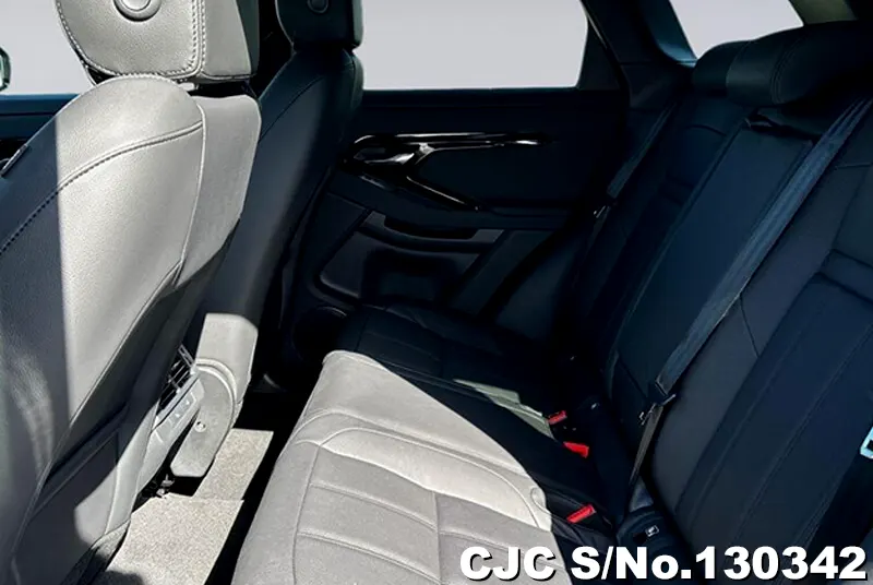 2025 Land Rover / Range Rover / Evoque Stock No. 130342