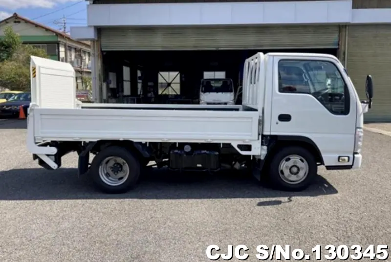 2017 Isuzu / Elf Stock No. 130345