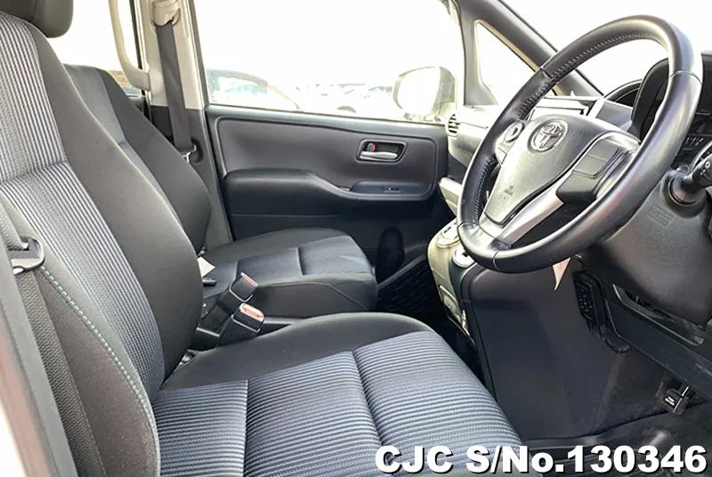 2015 Toyota / Noah Stock No. 130346