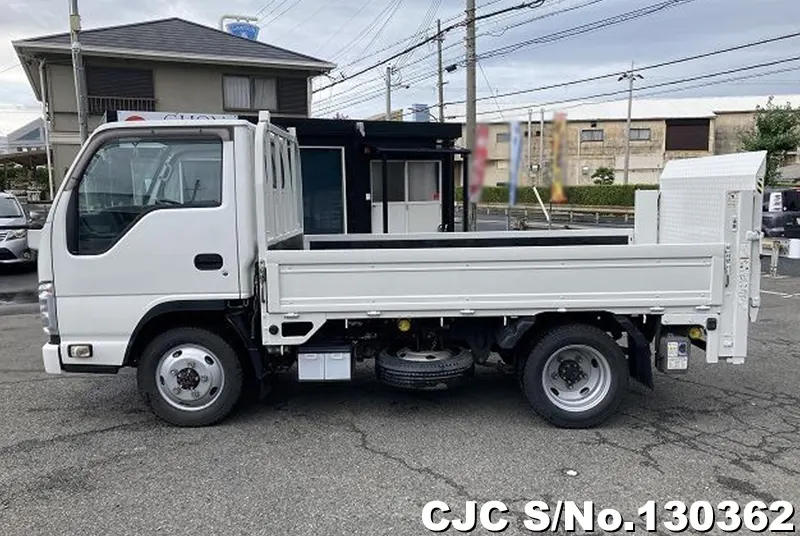 2017 Isuzu / Elf Stock No. 130362