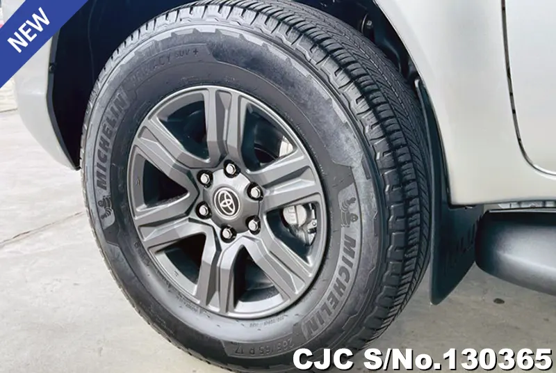2024 Toyota / Hilux / Revo Stock No. 130365