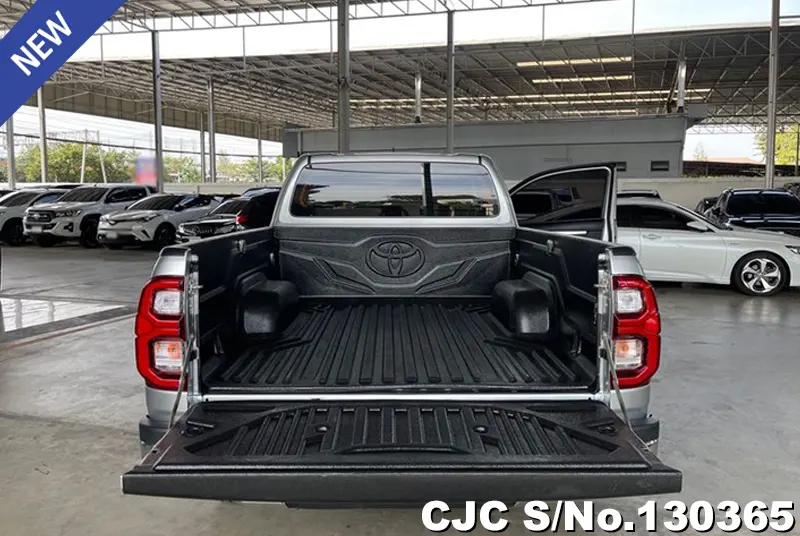 Toyota Hilux in Silver for Sale Image 6