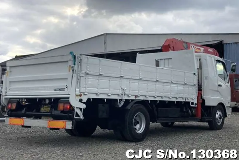 2005 Mitsubishi / Fuso Fighter Stock No. 130368
