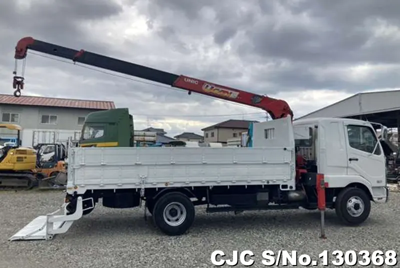 2005 Mitsubishi / Fuso Stock No. 130368