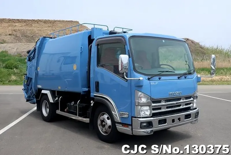 2010 Isuzu / Elf NPR75N