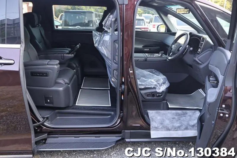 2025 Lexus / LM500h Stock No. 130384