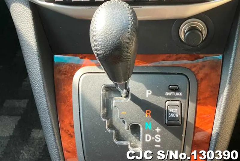 2010 Toyota / Harrier Stock No. 130390