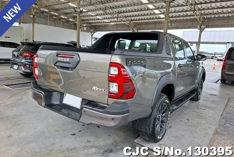 Toyota Hilux in Oxide Bronze Metallic for Sale Image 1