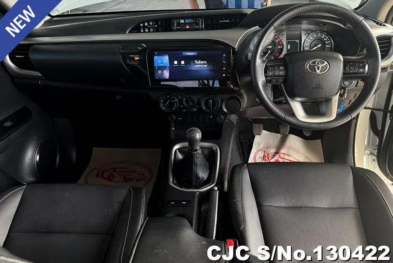 Toyota Hilux in White for Sale Image 6