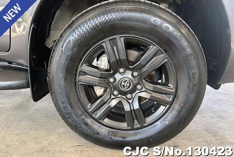 2024 Toyota / Hilux / Revo Stock No. 130423