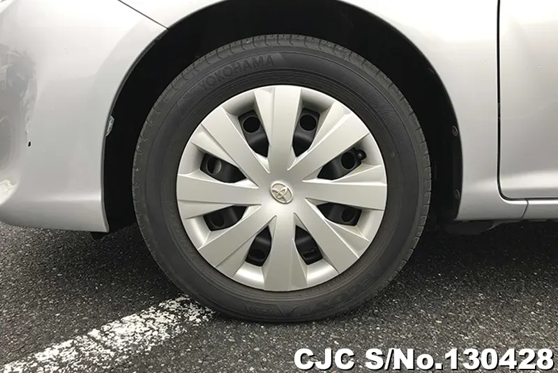 2017 Toyota / Corolla Axio Stock No. 130428