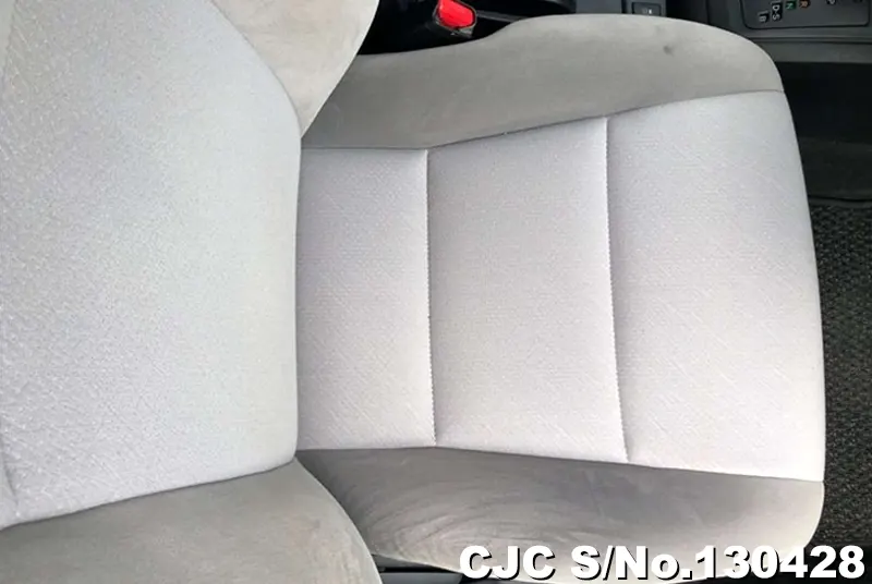 2017 Toyota / Corolla Axio Stock No. 130428