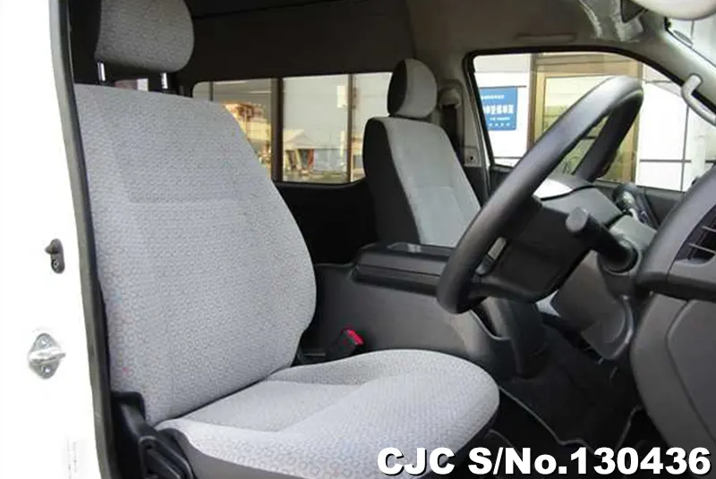 2017 Toyota / Hiace Stock No. 130436