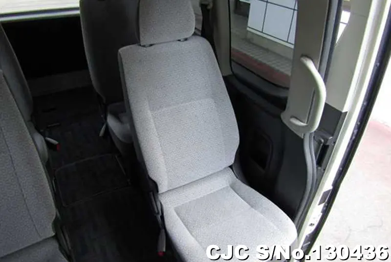 2017 Toyota / Hiace Stock No. 130436