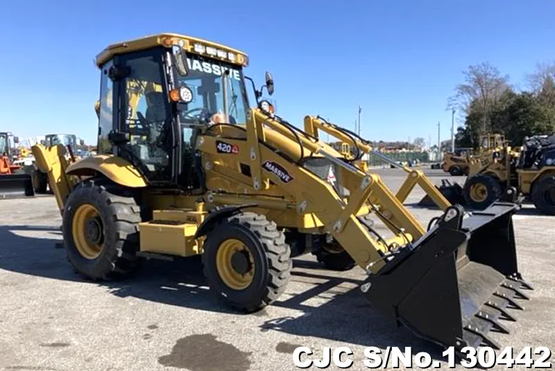 2025 Massive / 420 Backhoe Loader 420