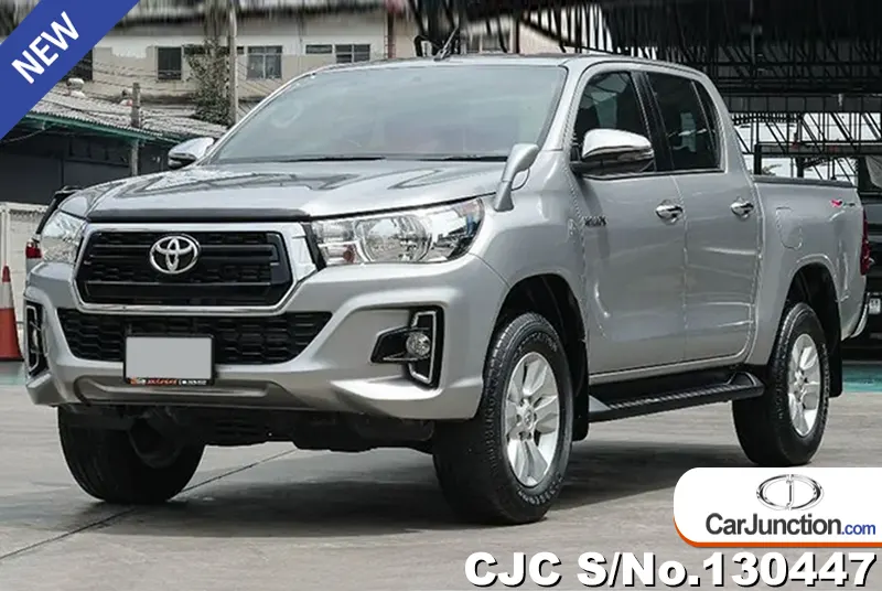Toyota Hilux in Silver for Sale Image 3