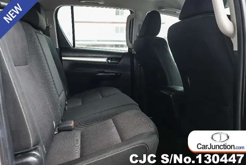 Toyota Hilux in Silver for Sale Image 8