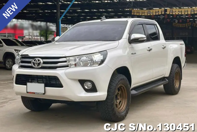 2016 Toyota / Hilux / Revo Stock No. 130451