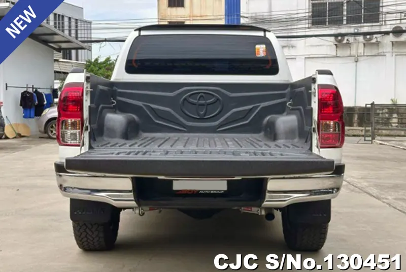 2016 Toyota / Hilux / Revo Stock No. 130451