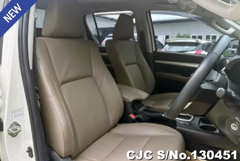 2016 Toyota / Hilux / Revo Stock No. 130451