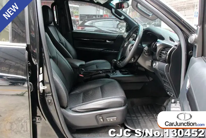 2019 Toyota / Hilux / Revo Stock No. 130452