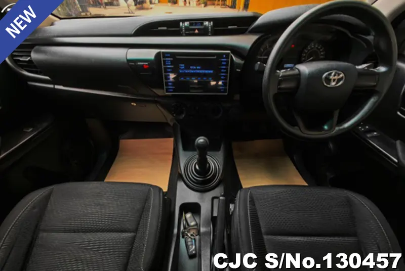 2019 Toyota / Hilux / Revo Stock No. 130457