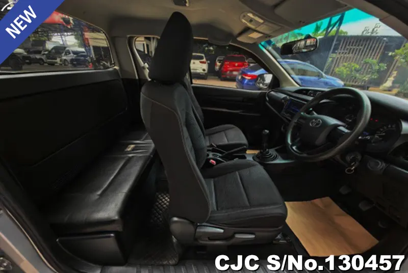 2019 Toyota / Hilux / Revo Stock No. 130457