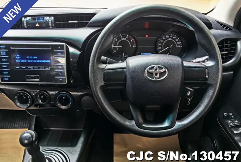 2019 Toyota / Hilux / Revo Stock No. 130457