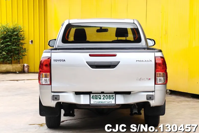 Toyota Hilux in Silver for Sale Image 4