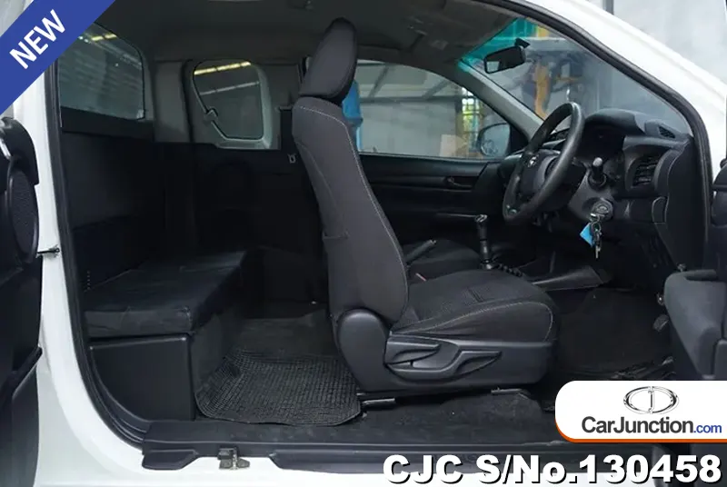 2019 Toyota / Hilux / Revo Stock No. 130458