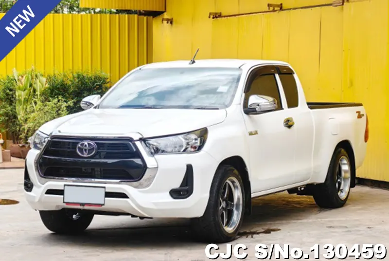 2021 Toyota / Hilux / Revo Stock No. 130459