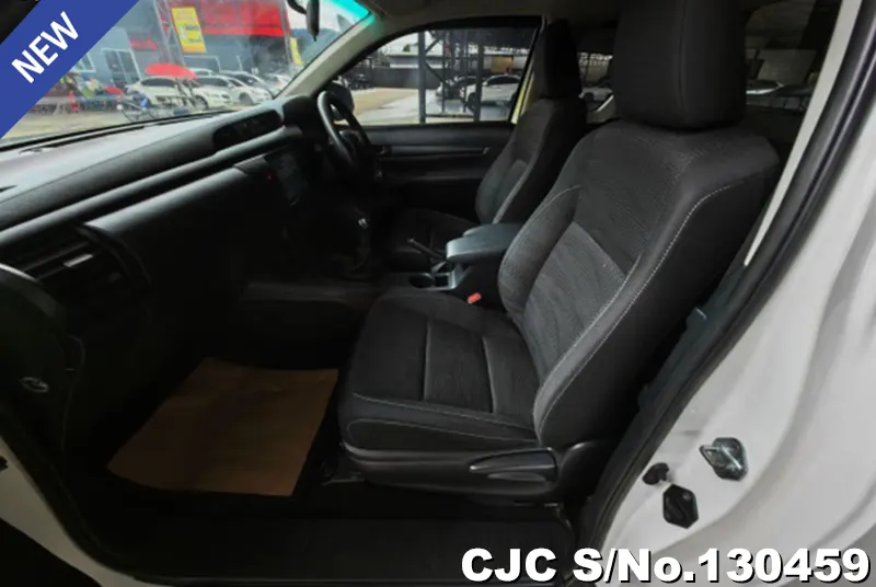 2021 Toyota / Hilux / Revo Stock No. 130459