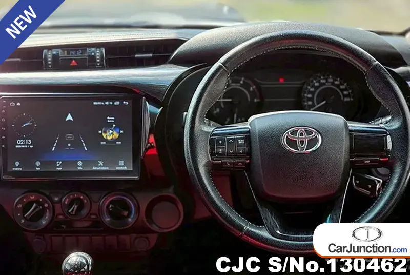 Toyota Hilux in White for Sale Image 11