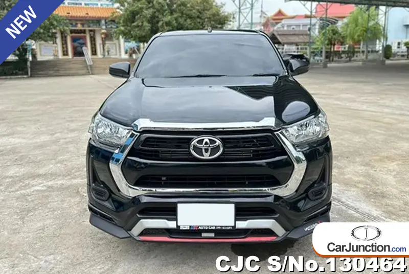 Toyota Hilux in Black for Sale Image 4